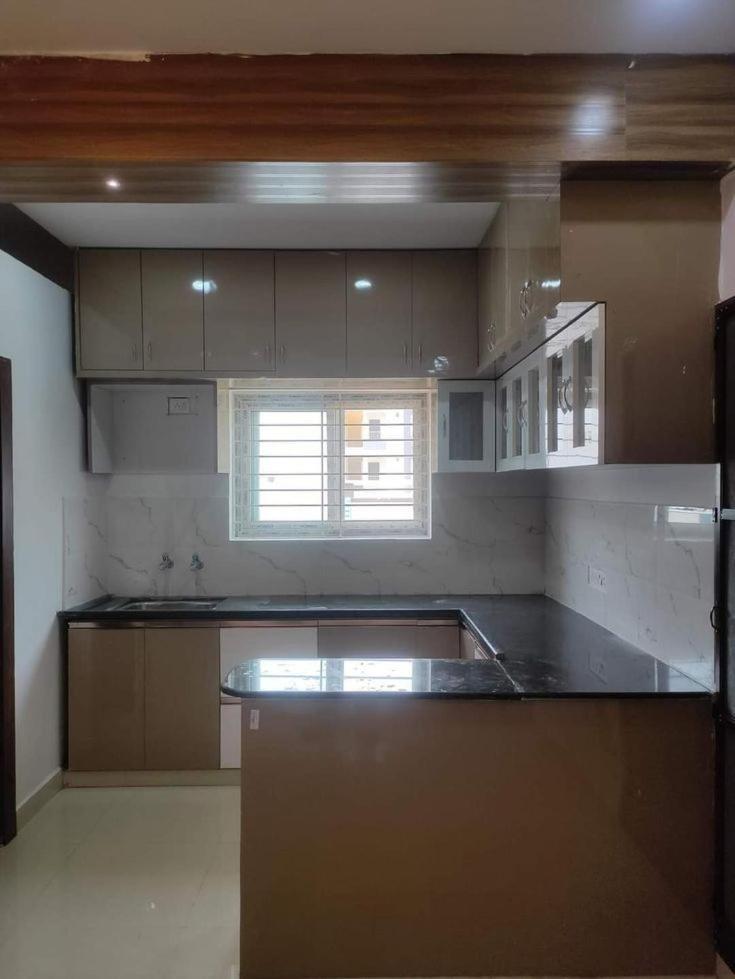 Mauli Hotel Лаваса Екстер'єр фото